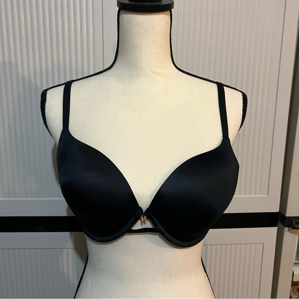 NWT Women’s Bra Savage X Fenty - Size 36D